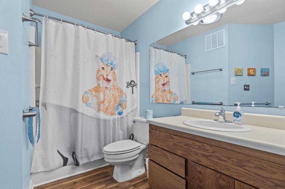 Photo of Bathroom in Pine Knoll Shores