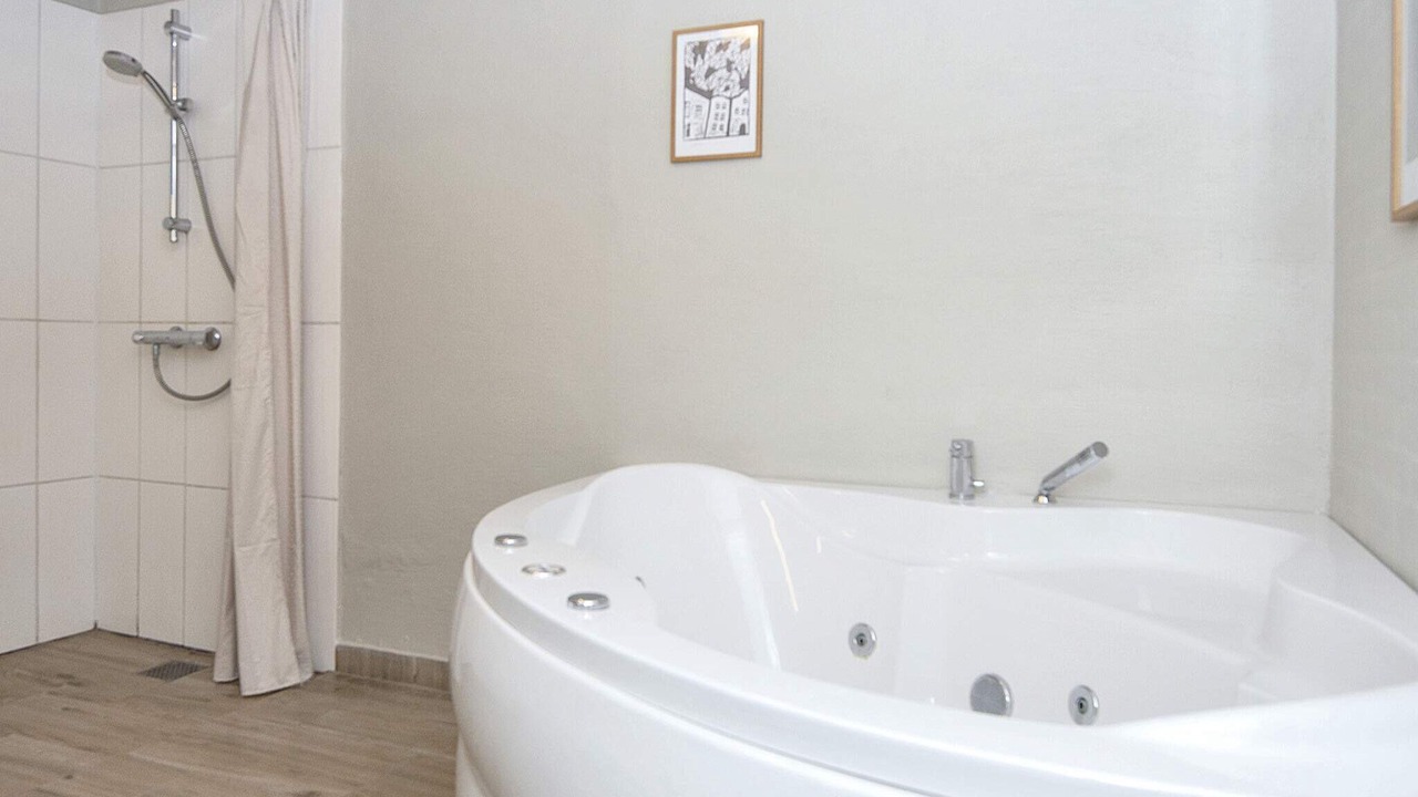 Photo of Bathroom in Ballum