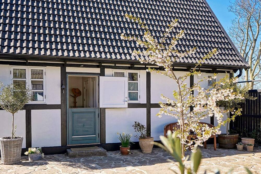 Photo of Outdoor in Boderne