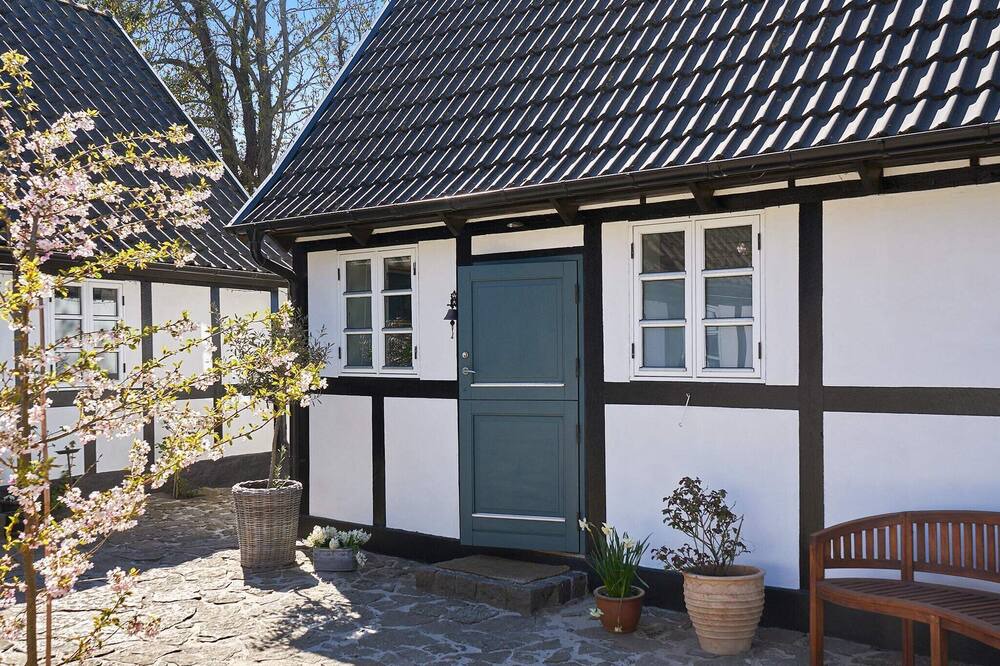 Photo of Outdoor in Boderne