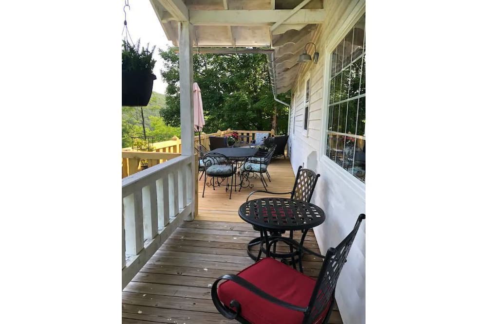 Photo of Patio Balcony in Franklin