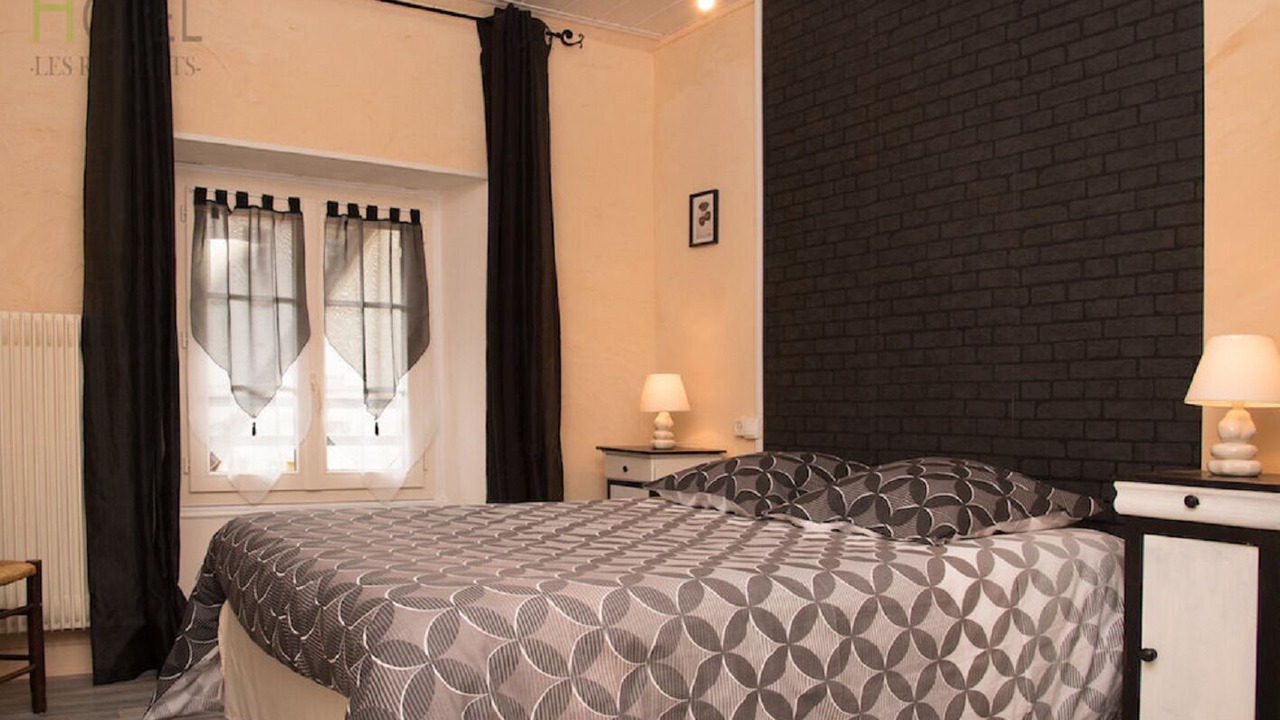 Photo of Bedroom in Nozeroy