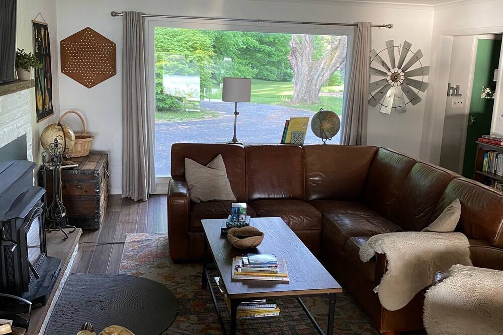 Photo of Livingroom in Berrien Springs