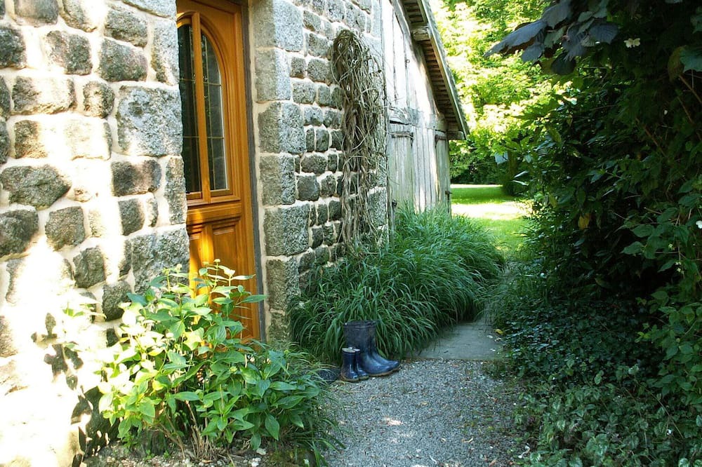 Photo of Others in Ceauce