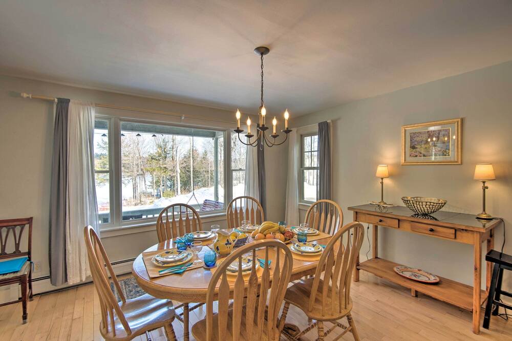 Photo of Livingroom in Hillsboro