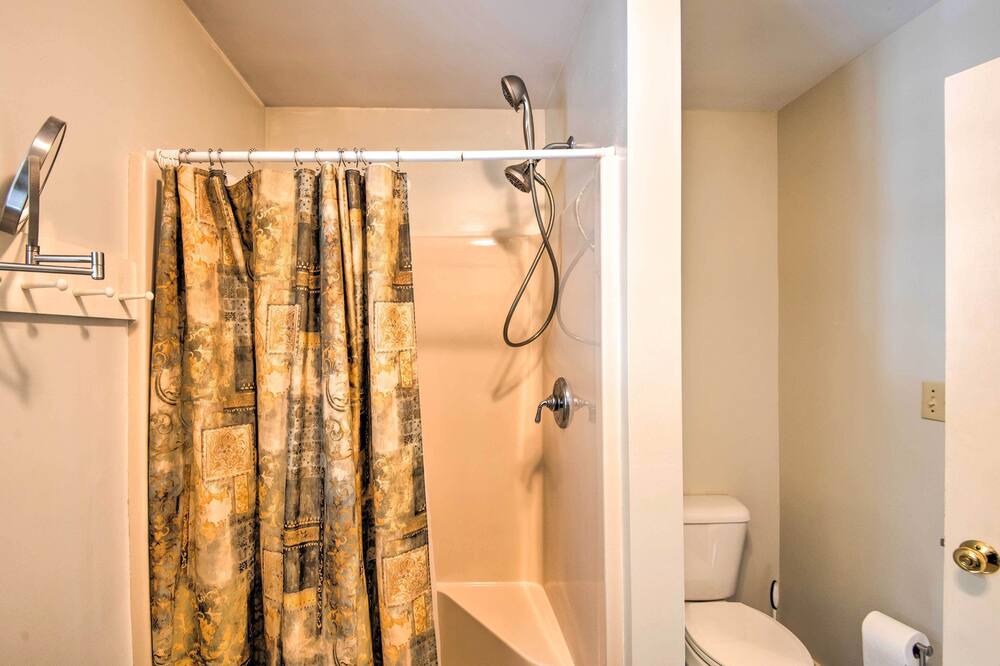 Photo of Bathroom in Hillsboro