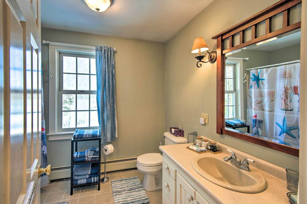 Photo of Bathroom in Hillsboro