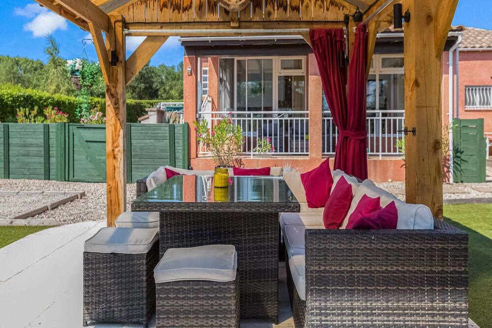 Photo of Patio Balcony in Cambieure