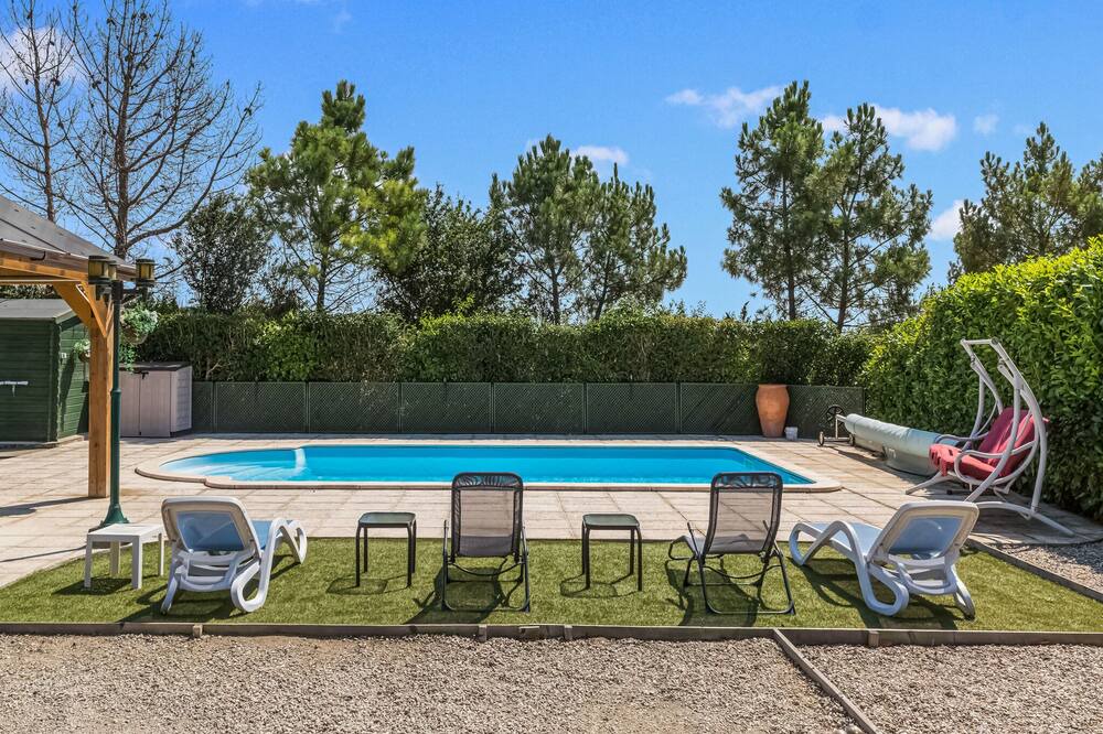 Photo of Outdoor in Cambieure