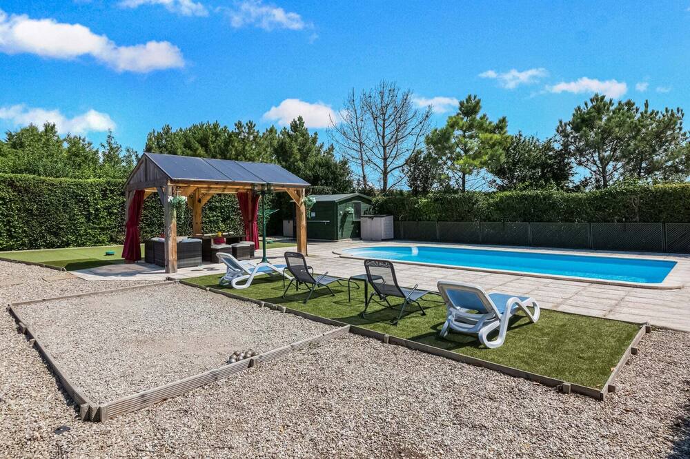 Photo of Outdoor in Cambieure