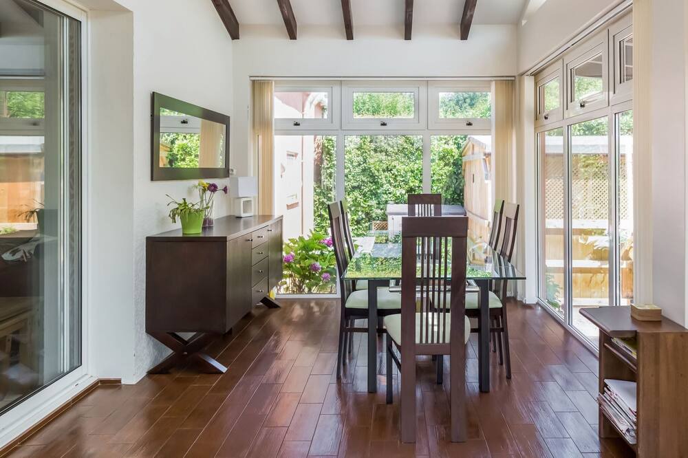 Photo of Livingroom in Cambieure