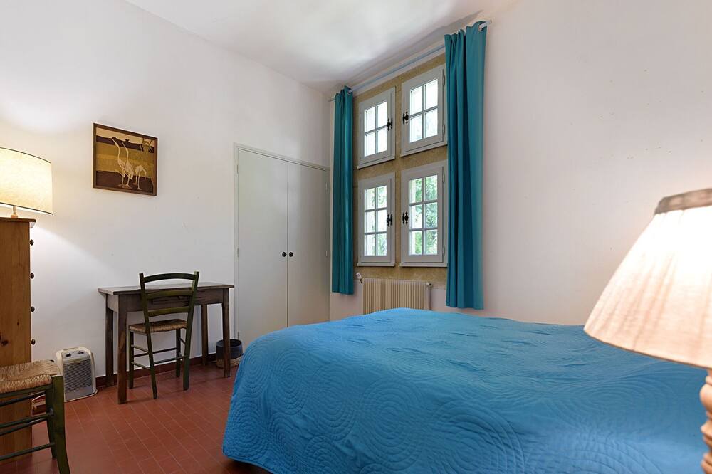 Photo of Bedroom in Aimargues