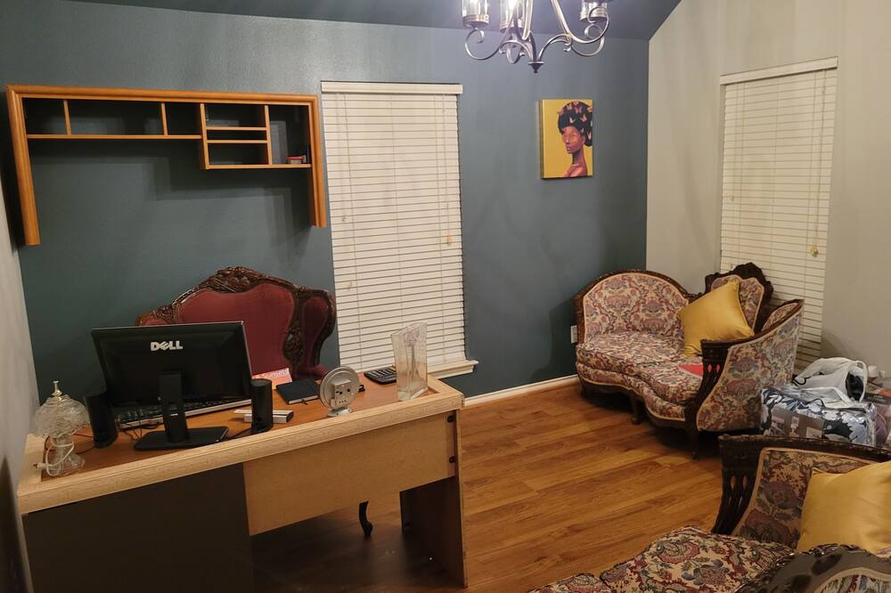 Photo of Livingroom in Atascocita