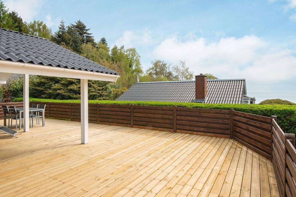 Photo of Others in Bjert