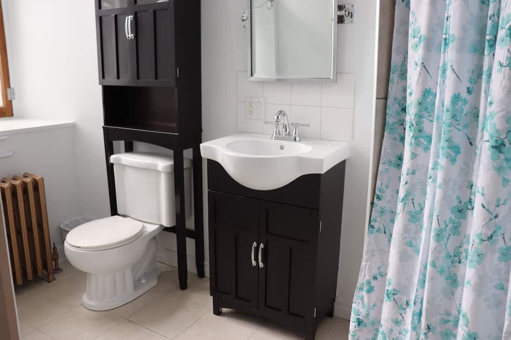 Photo of Bathroom in Saint-Casimir