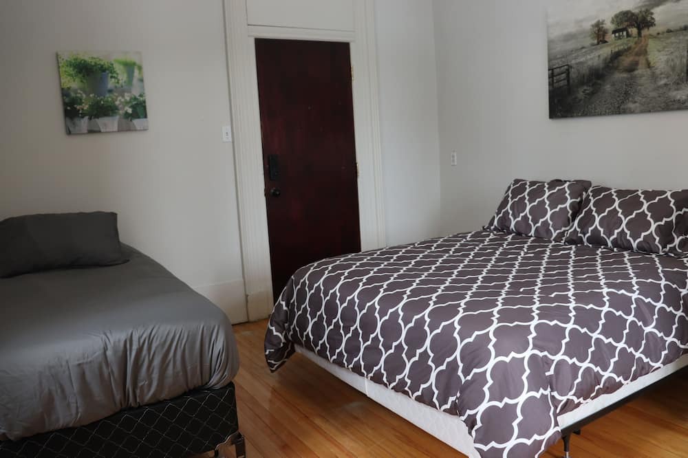 Photo of Bedroom in Saint-Casimir