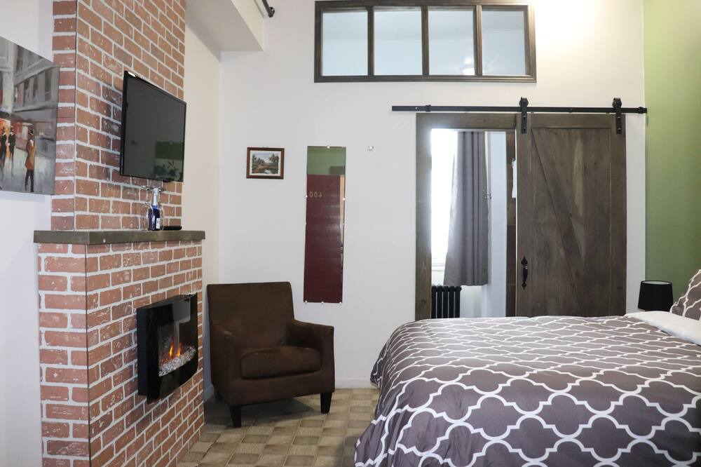 Photo of Bedroom in Saint-Casimir