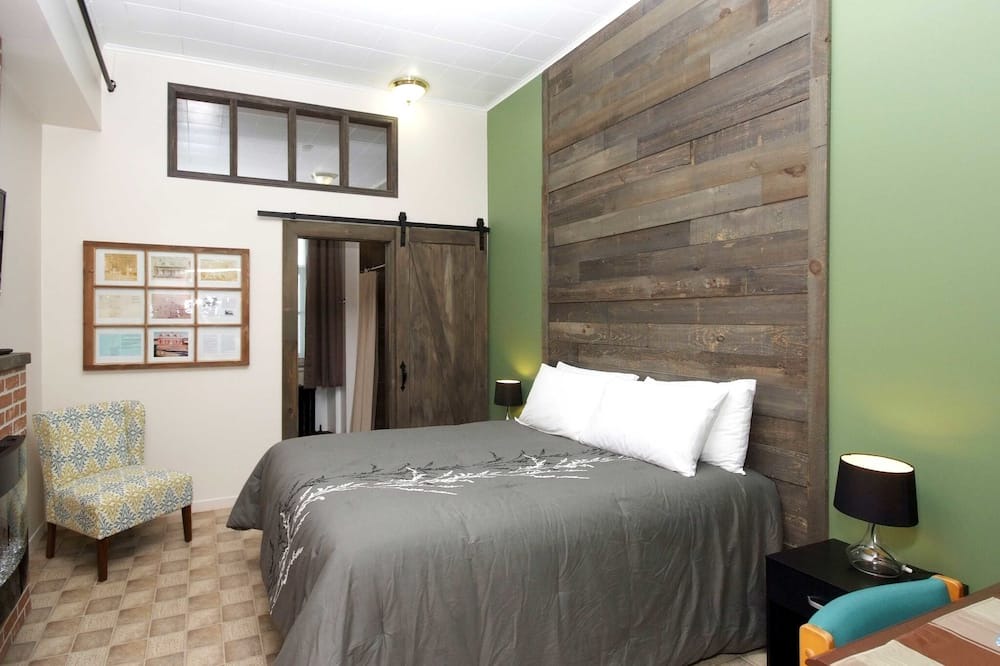 Photo of Bedroom in Saint-Casimir