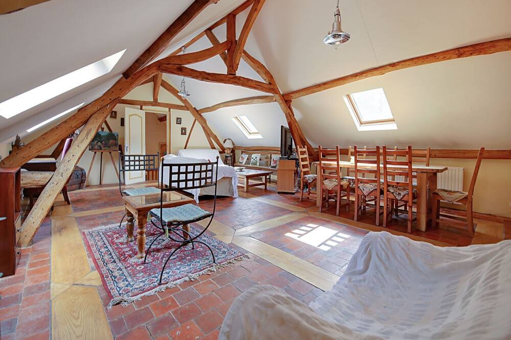 Photo of Livingroom in Raizeux