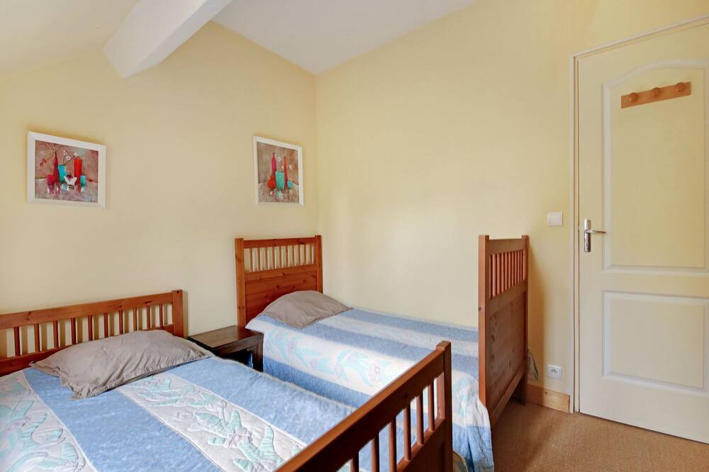 Photo of Bedroom in Raizeux