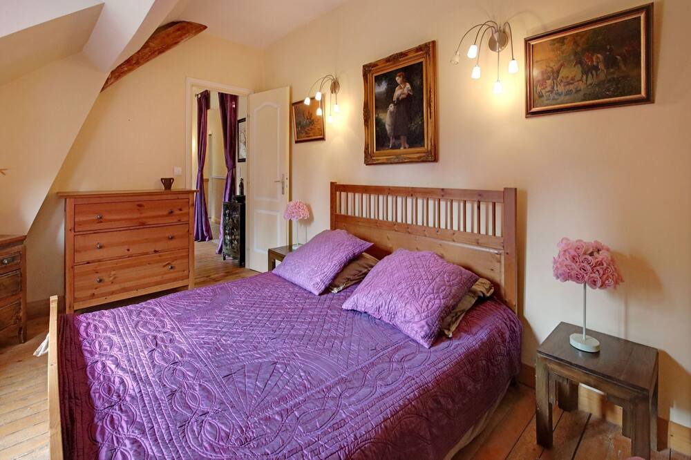 Photo of Bedroom in Raizeux