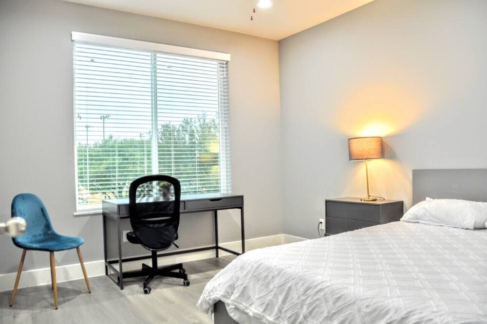 Photo of Bedroom in Sealy
