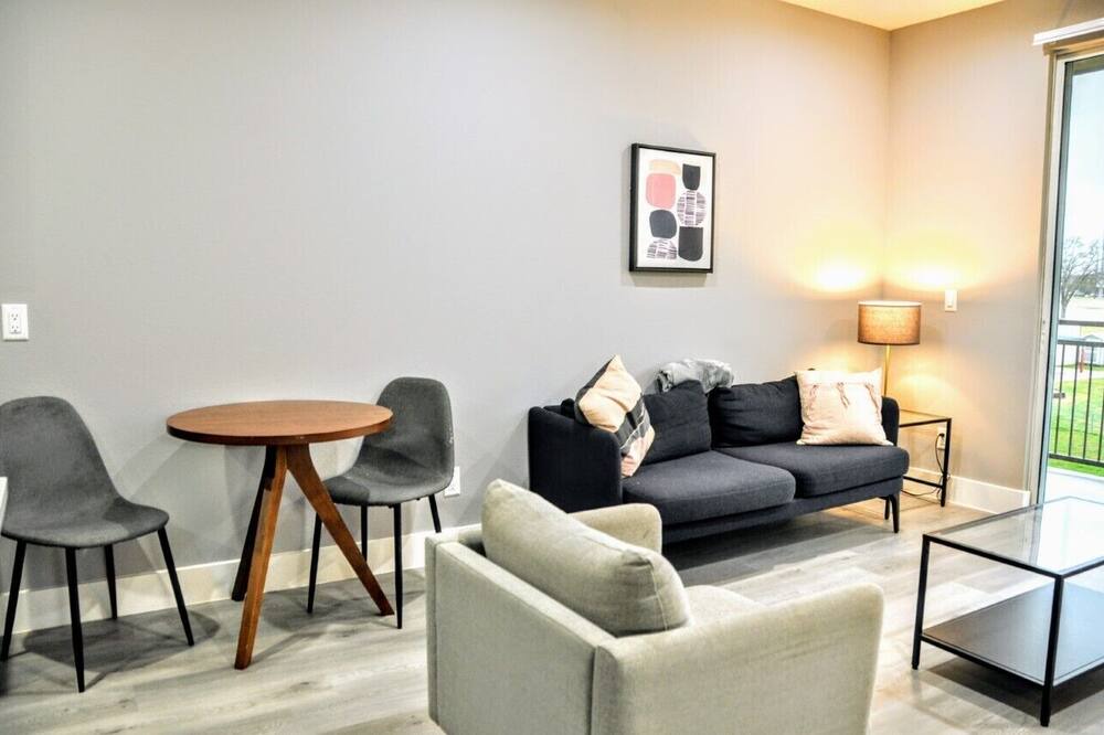 Photo of Bedroom in Sealy