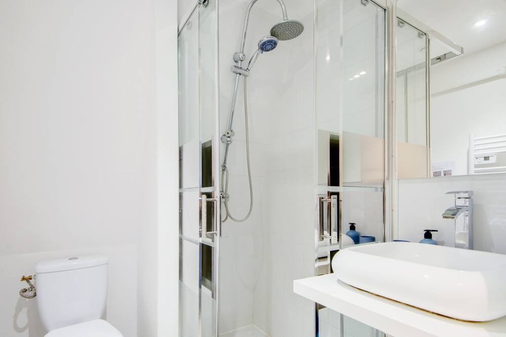 Photo of Bathroom in Saint-Maurice Pellevoisin