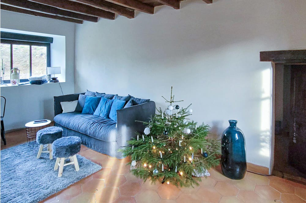 Photo of Bedroom in Saint-Marc-a-Loubaud