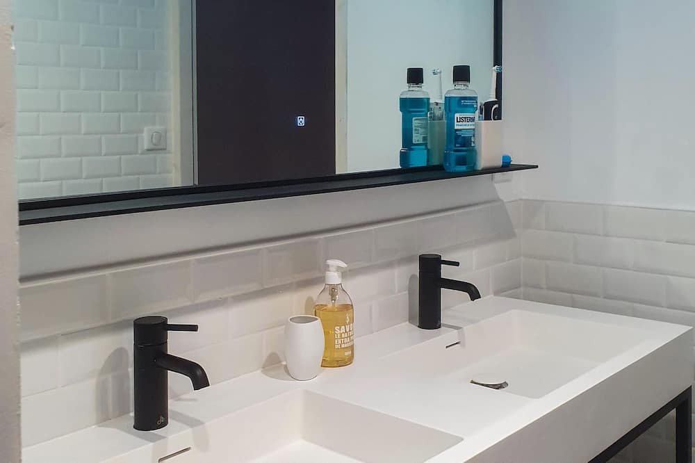 Photo of Bathroom in Saint-Marc-a-Loubaud