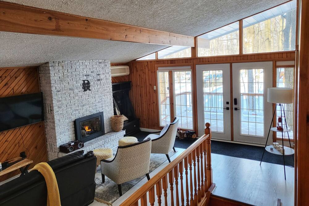 Photo of Livingroom in Tiny