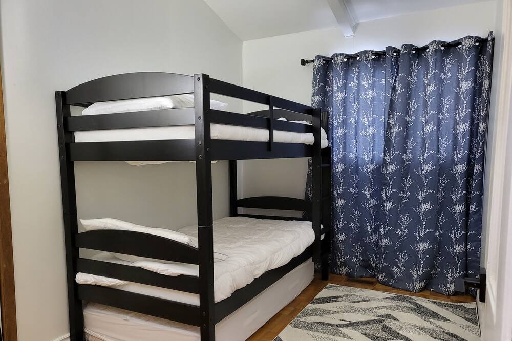 Photo of Bedroom in Tiny