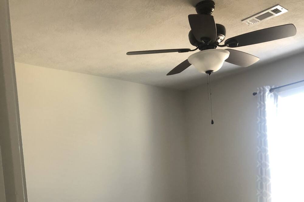 Photo of Bedroom in Graniteville