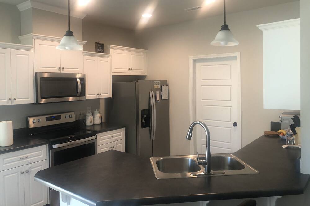 Photo of Kitchen in Graniteville