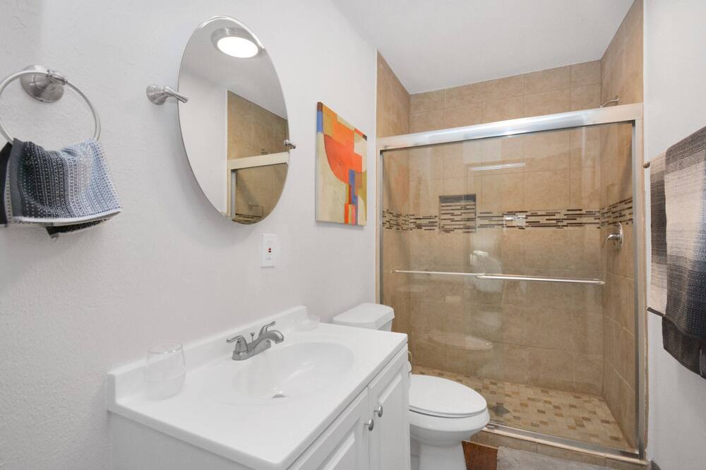 Photo of Bathroom in OST - South Union