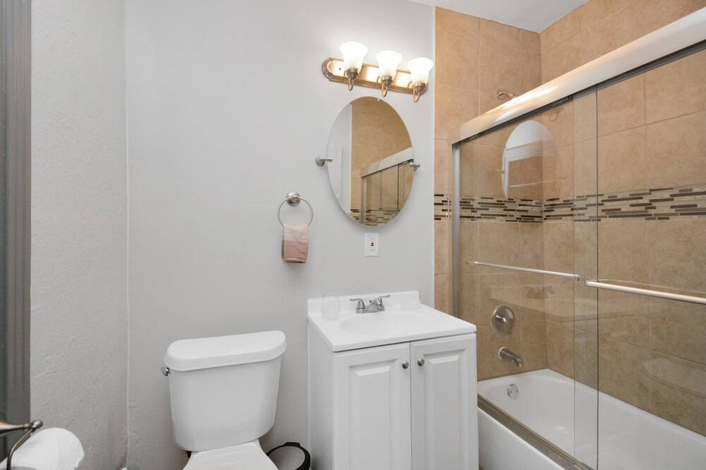 Photo of Bathroom in OST - South Union