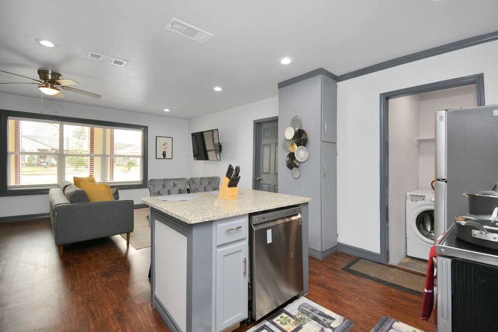 Photo of Livingroom in OST - South Union