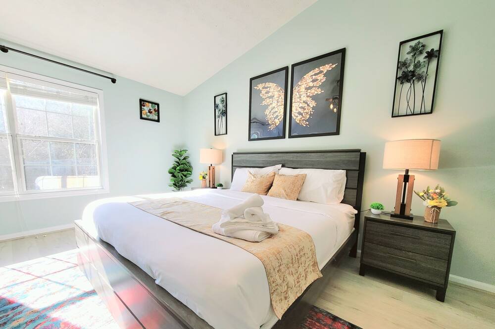 Photo of Bedroom in Buford