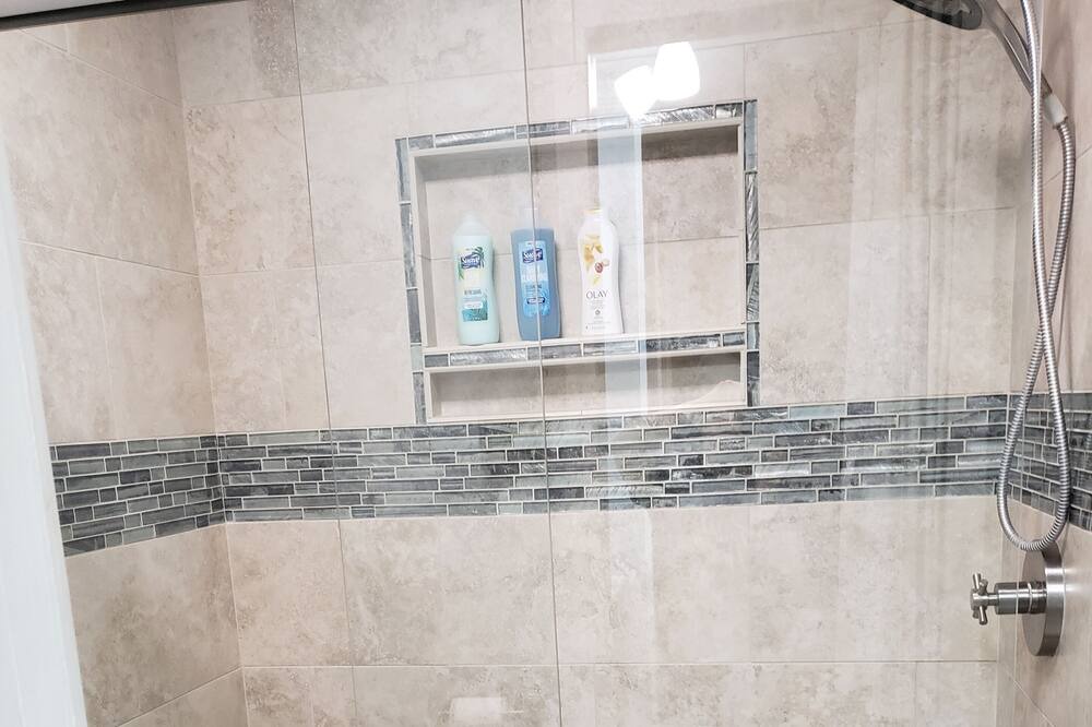 Photo of Bathroom in Southwest Arlington