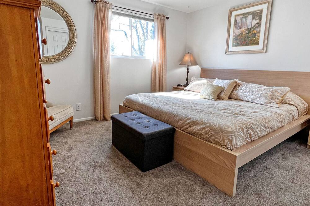 Photo of Bedroom in Hillcrest
