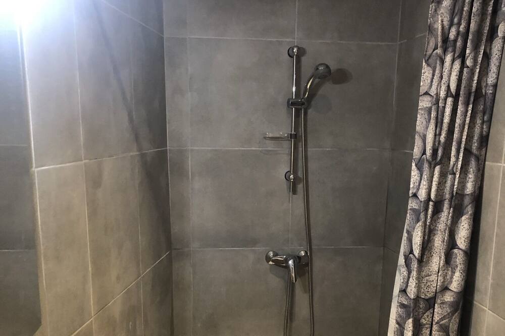 Photo of Bathroom in Lunas