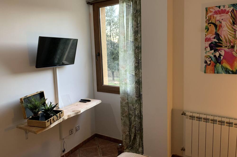 Photo of Bedroom in Porqueres