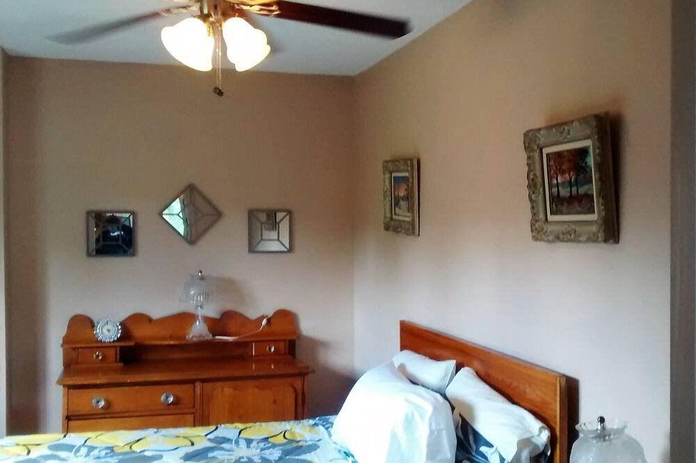 Photo of Bedroom in Lac-McGregor