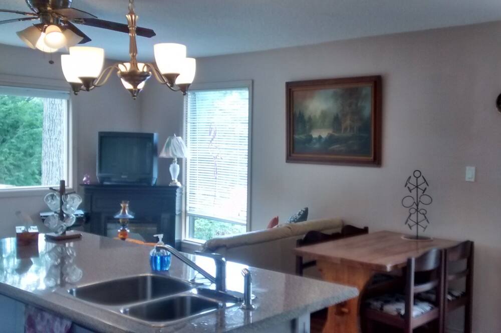 Photo of Kitchen in Lac-McGregor