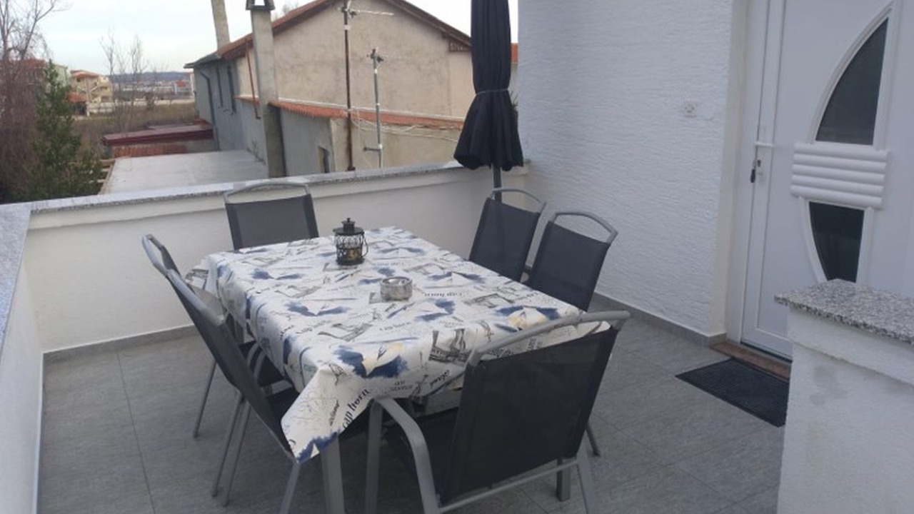 Photo of Outdoor in Nin