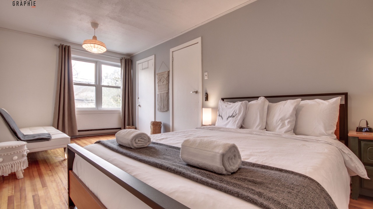 Photo of Bedroom in Saint-Jean-des-Piles