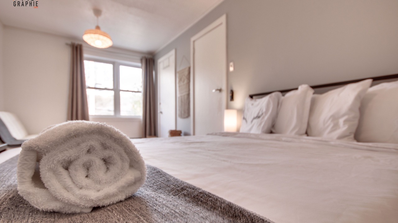 Photo of Bedroom in Saint-Jean-des-Piles