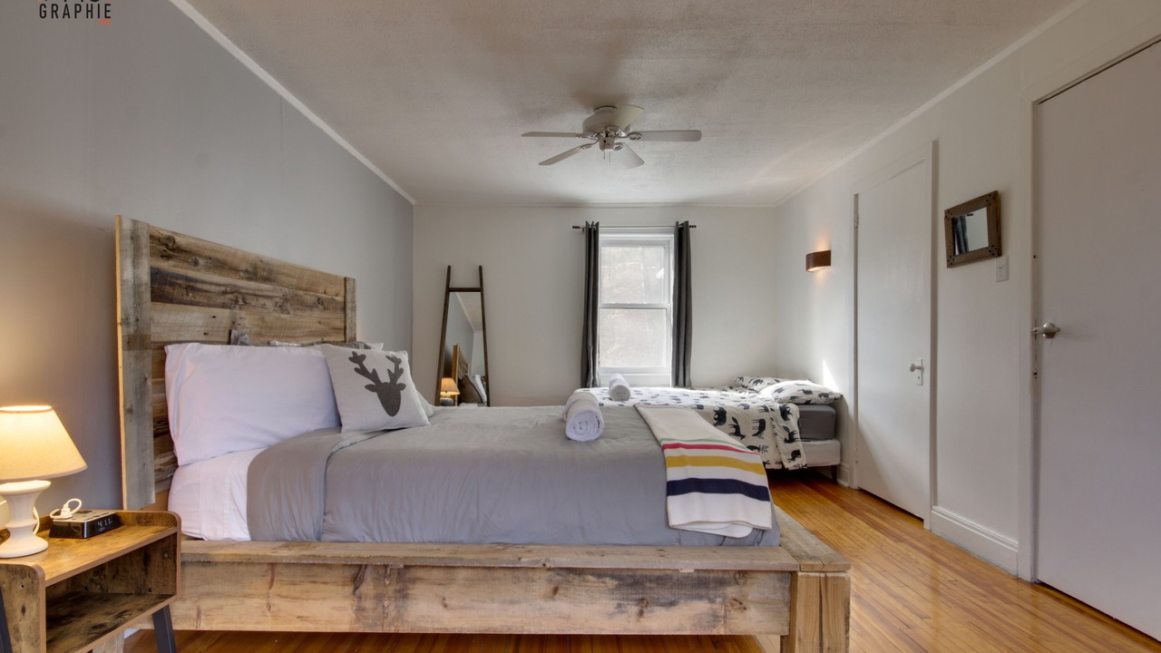 Photo of Bedroom in Saint-Jean-des-Piles