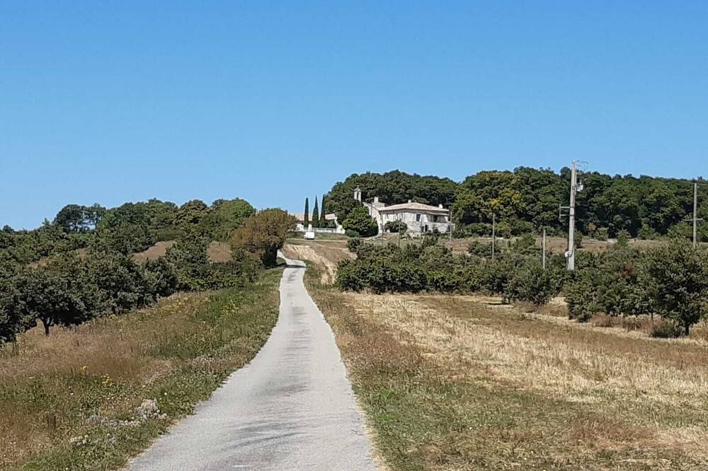 Photo of Outdoor in Montjoyer