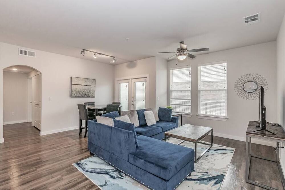 Photo of Livingroom in Elmo
